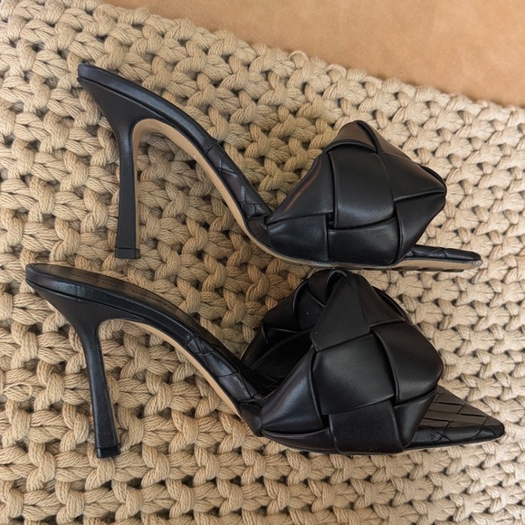 Bottega Lido Intrecciato Leather Mule Heels - Picture 4 of 7